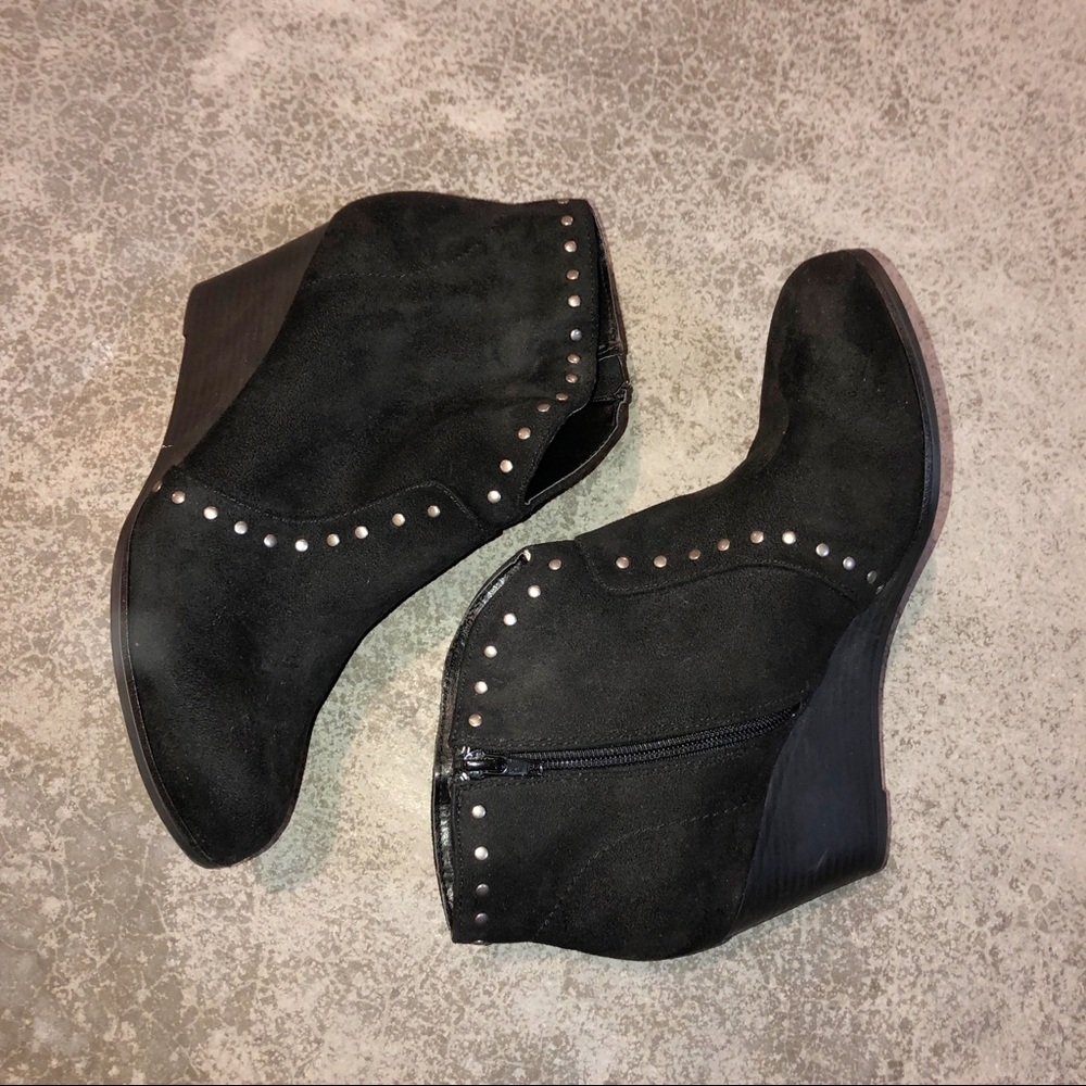No Parking•Faux Suede Black Bootie Wedges•10
